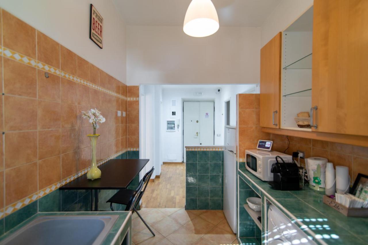 Exa Rooms - Prati Rzym Zewnętrze zdjęcie